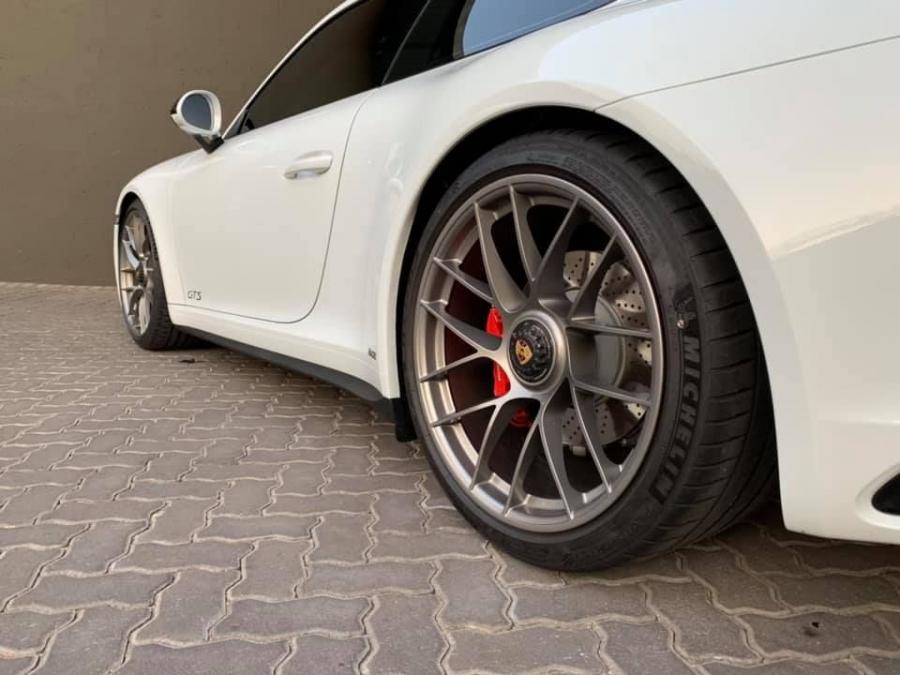 Детали экстерьера Porsche 911 Carrera GTS by RACE! 2019 года  (фото 7 из 7)